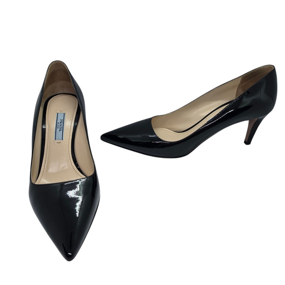 Prada Black Patent Leather Pointed Toe Pumps Stiletto Size 39 Made in Italy
